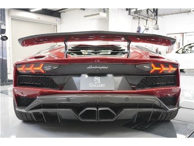 LAMBORGHINI AVENTADOR - 6