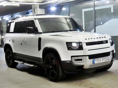LAND ROVER DEFENDER - 1