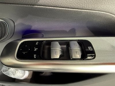صورة مصغرة 17 لـ 2025 Mercedes-BENZ GLC
