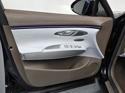 2024 Genesis GV70 thumbnail 14