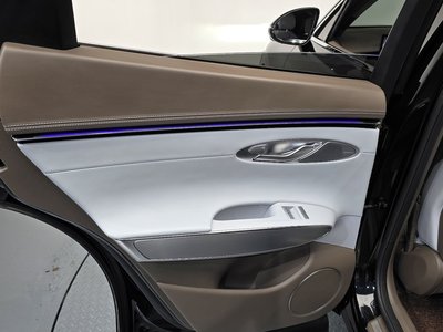 2024 Genesis GV70 thumbnail 15