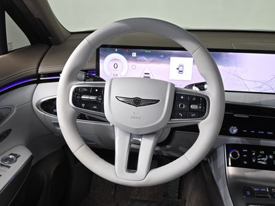 2024 Genesis GV70 thumbnail 19
