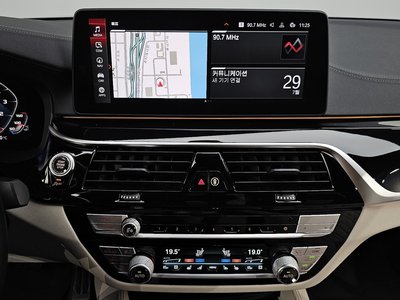 2021 BMW 5 SERIES 缩略图 20
