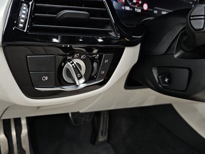 2021 BMW 5 SERIES 缩略图 24
