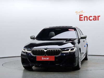 2021 BMW 5 SERIES — фото 2