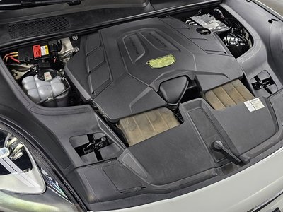 PORSCHE CAYENNE - 7