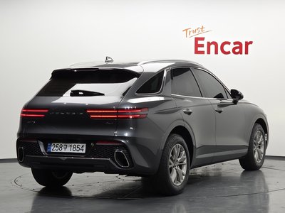 صورة 4 لـ 2021 Genesis GV70