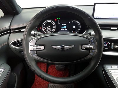 2021 Genesis GV70 thumbnail 13