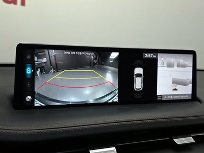 2021 Genesis GV70 thumbnail 15