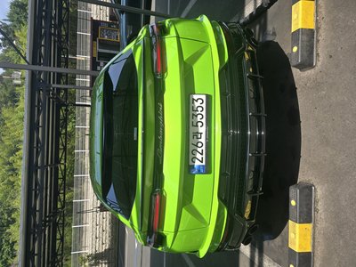 LAMBORGHINI URUS - 4