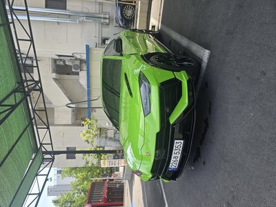 LAMBORGHINI URUS - 2