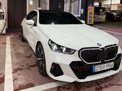 صورة 4 لـ 2025 BMW 5 SERIES