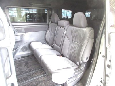 2025 Toyota ALPHARD 缩略图 30