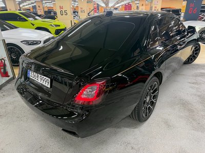 ROLLS-ROYCE GHOST - 7