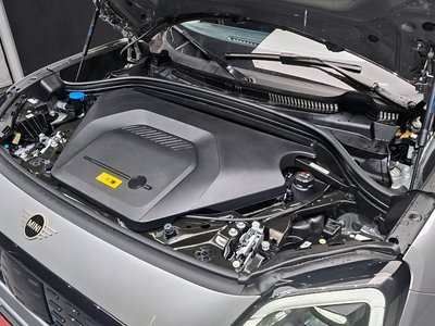صورة 7 لـ 2025 MINI COOPER COUNTRYMAN ELECTRIC