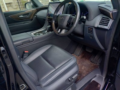 صورة 10 لـ 2023 Toyota ALPHARD