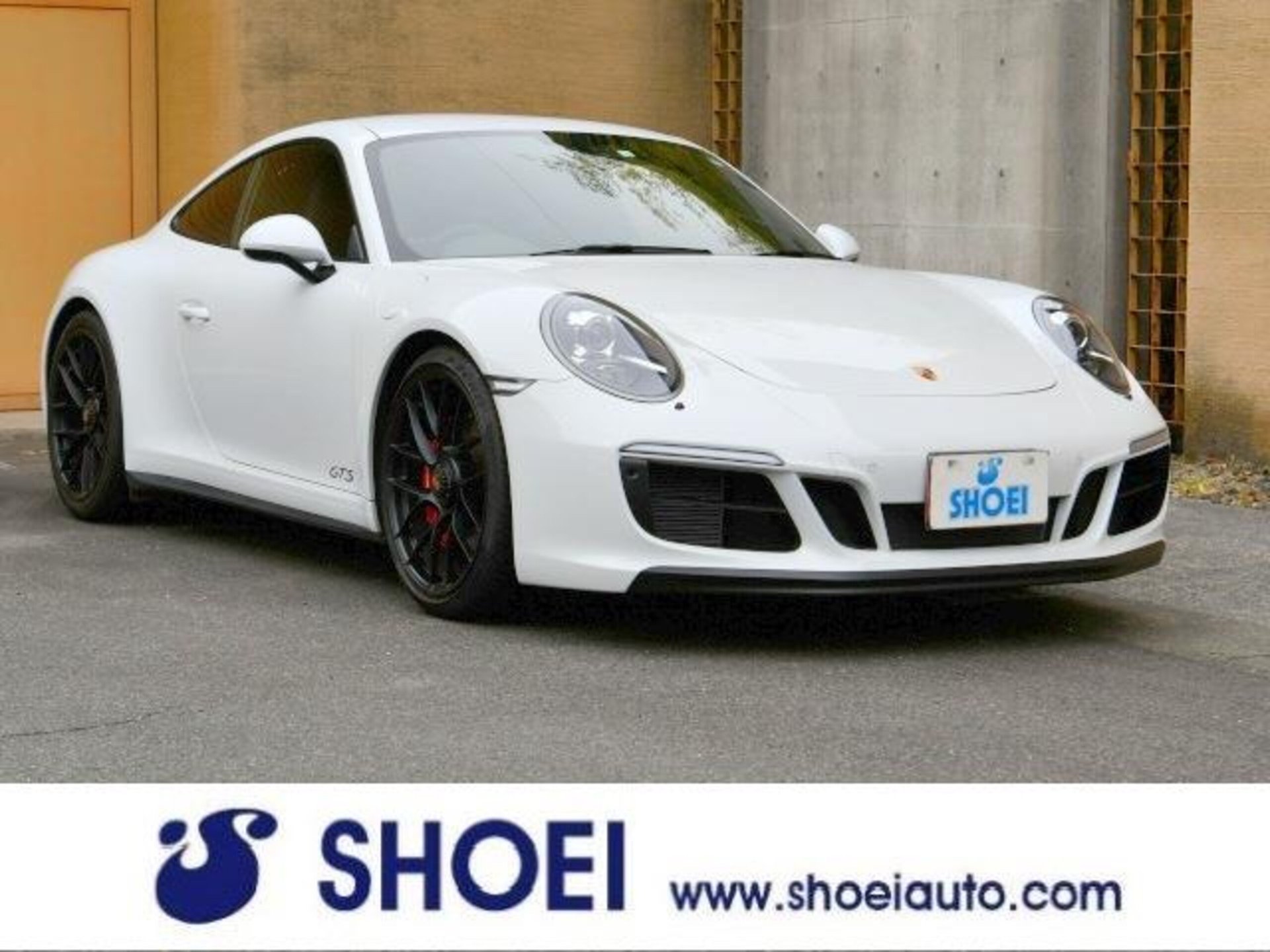 PORSCHE 911 - View 1