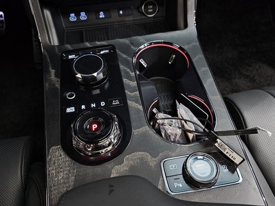 صورة 9 لـ 2025 Genesis GV80 COUPE