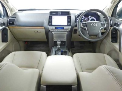 TOYOTA LAND CRUISER PRADO - 3