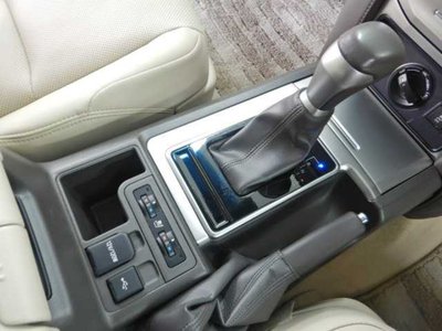 TOYOTA LAND CRUISER PRADO - 9