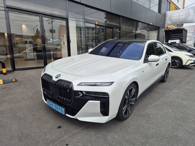 BMW I7 - 3
