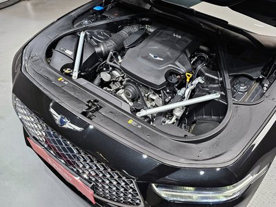2019 Genesis G90 photo 7