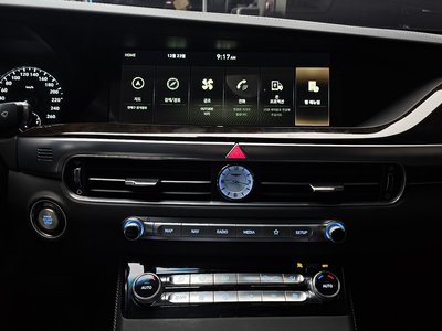 2019 Genesis G90 — миниатюра 16