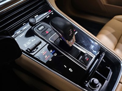 PORSCHE PANAMERA - 9