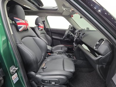 MINI COUNTRYMAN - 10