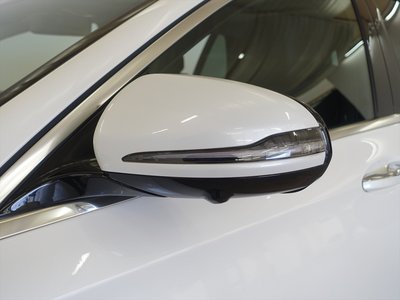 MERCEDES-BENZ E-CLASS - 8