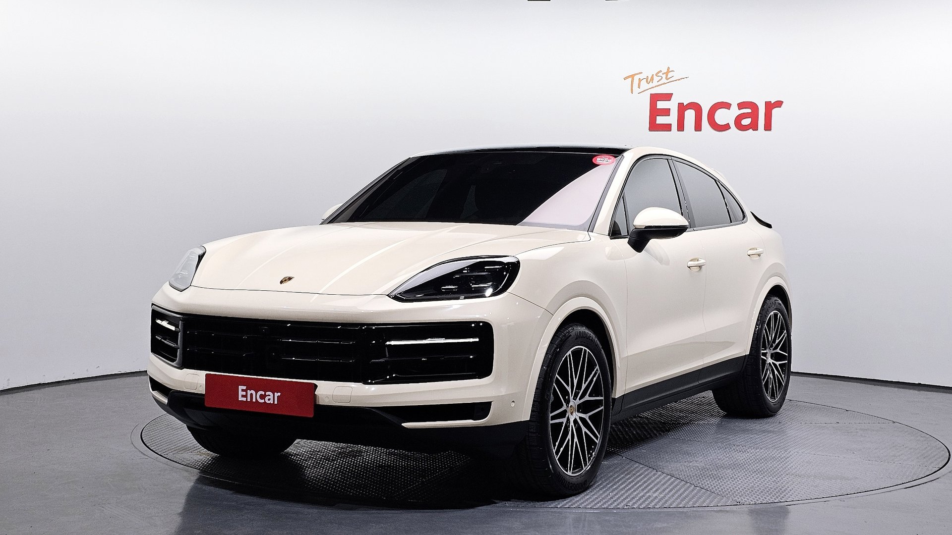 PORSCHE CAYENNE - View 1