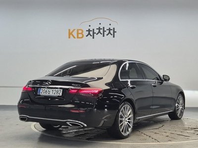 2023 Mercedes-BENZ E-CLASS 照片 2