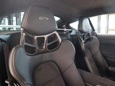 2016 Porsche CAYMAN photo 9