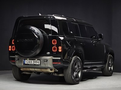 LAND ROVER DEFENDER - 4