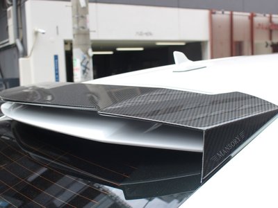 2020 Lamborghini URUS thumbnail 29