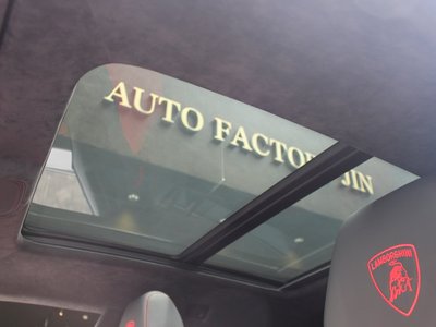 2020 Lamborghini URUS thumbnail 26