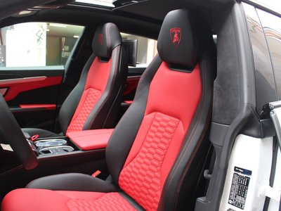 2020 Lamborghini URUS thumbnail 22