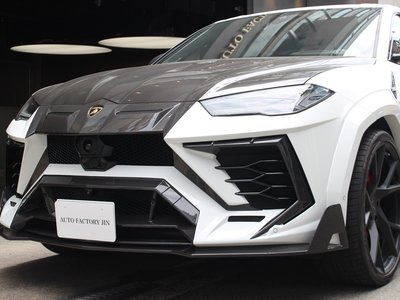 2020 Lamborghini URUS photo 7