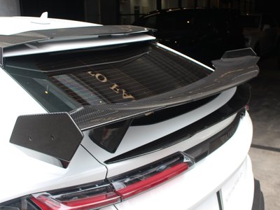 2020 Lamborghini URUS thumbnail 28