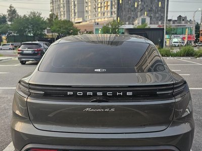 2025 Porsche MACAN 照片 3