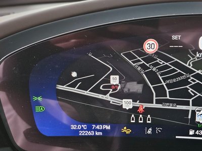2025 Porsche MACAN 照片 8
