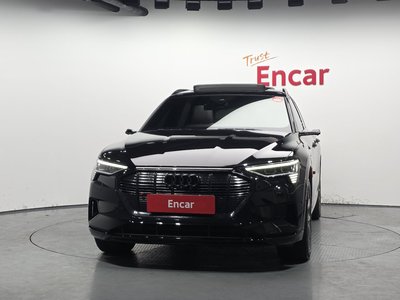 AUDI E-TRON - 2