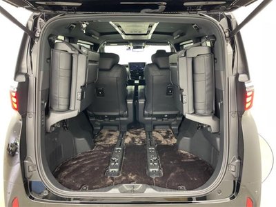 صورة مصغرة 31 لـ 2023 Toyota ALPHARD