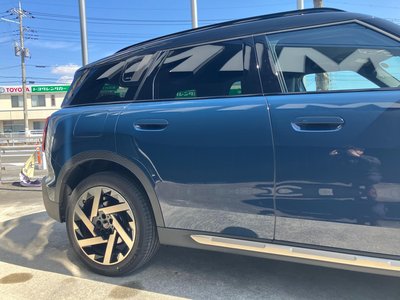 MINI MINI COUNTRYMAN - 8
