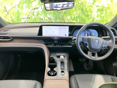 TOYOTA CROWN CROSSOVER - 4