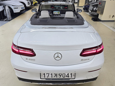 MERCEDES-BENZ E-CLASS - 3