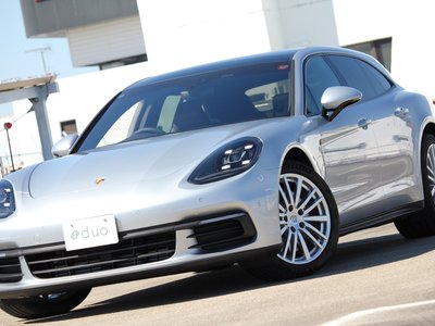 PORSCHE PANAMERA - 1