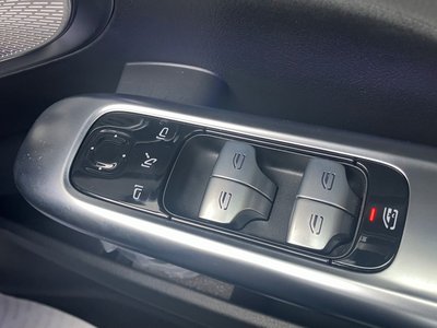 2026 Mercedes-BENZ C-CLASS 缩略图 42
