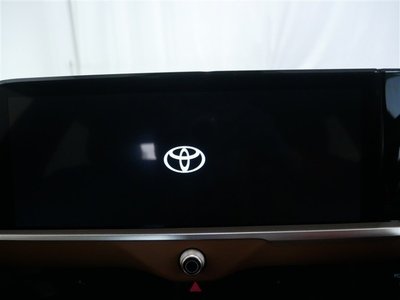 2023 Toyota CROWN CROSSOVER — миниатюра 18