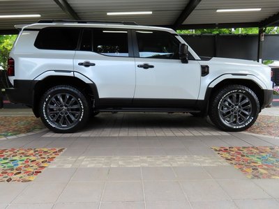 TOYOTA LAND CRUISER 250 - 4